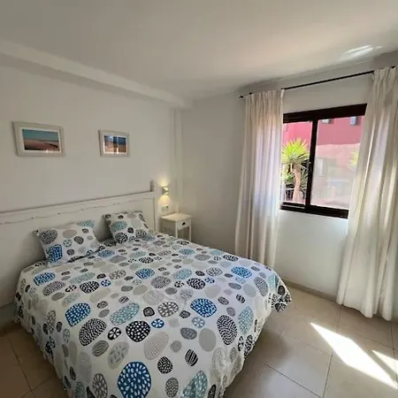 Oasis Royal Apartment *